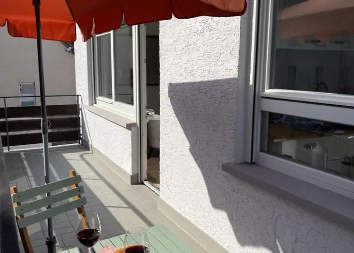 Zum Turmstorch - Frisch Saniert, Modern, Eigener Zugang Apartament *